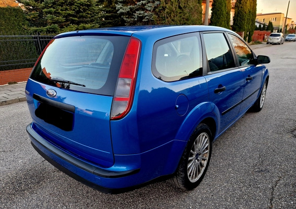 Ford Focus cena 11900 przebieg: 204000, rok produkcji 2006 z Radom małe 667